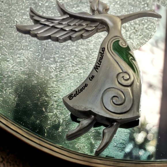 Believe in Miracles Christmas Angel Ornament/Fridge Magnet w/a  Message of Hope - Picture 2 of 5